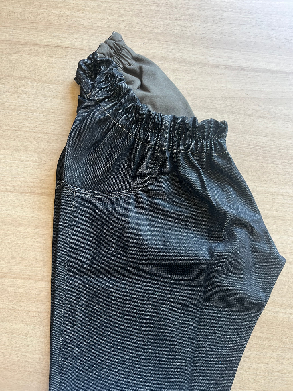 Basic Jeans Noir Taille 52-54