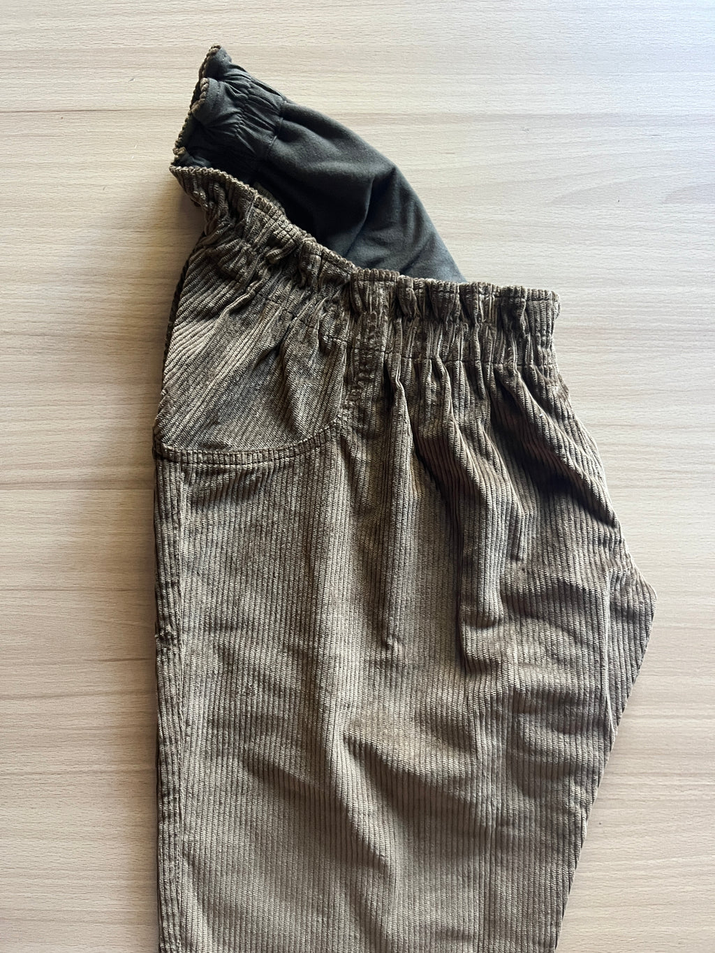 Basic Debout Velours Côtelé Brun Taille 48-50