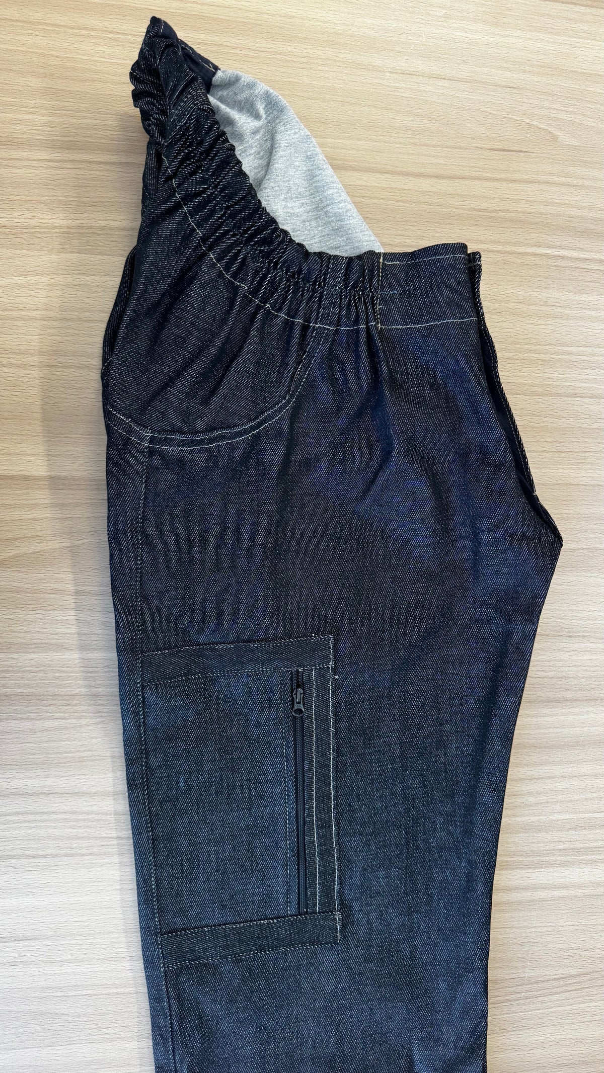Aventure Jean noir taille 44-46