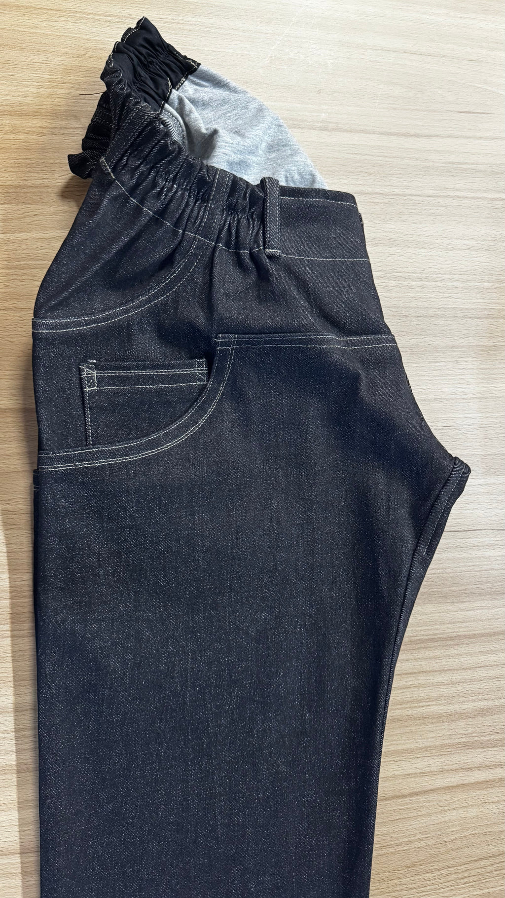 Léo jean lavé noir taille 44-46