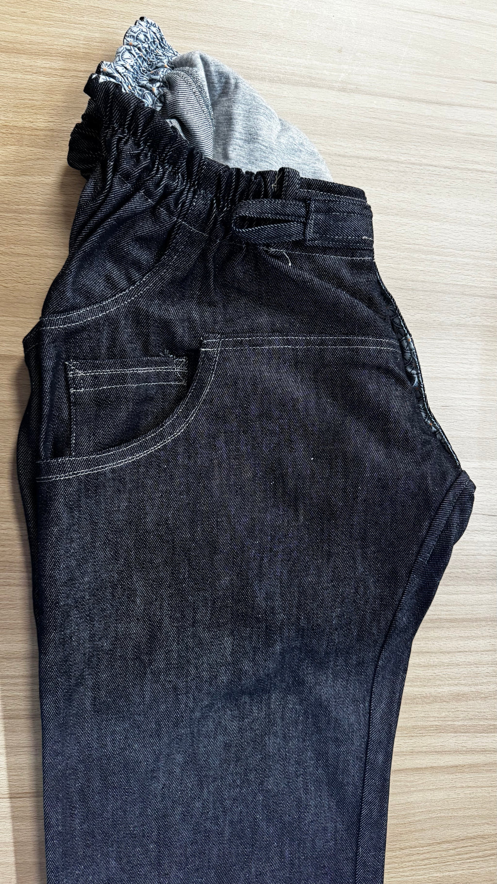 Léo jean bleu foncé taille 44-46
