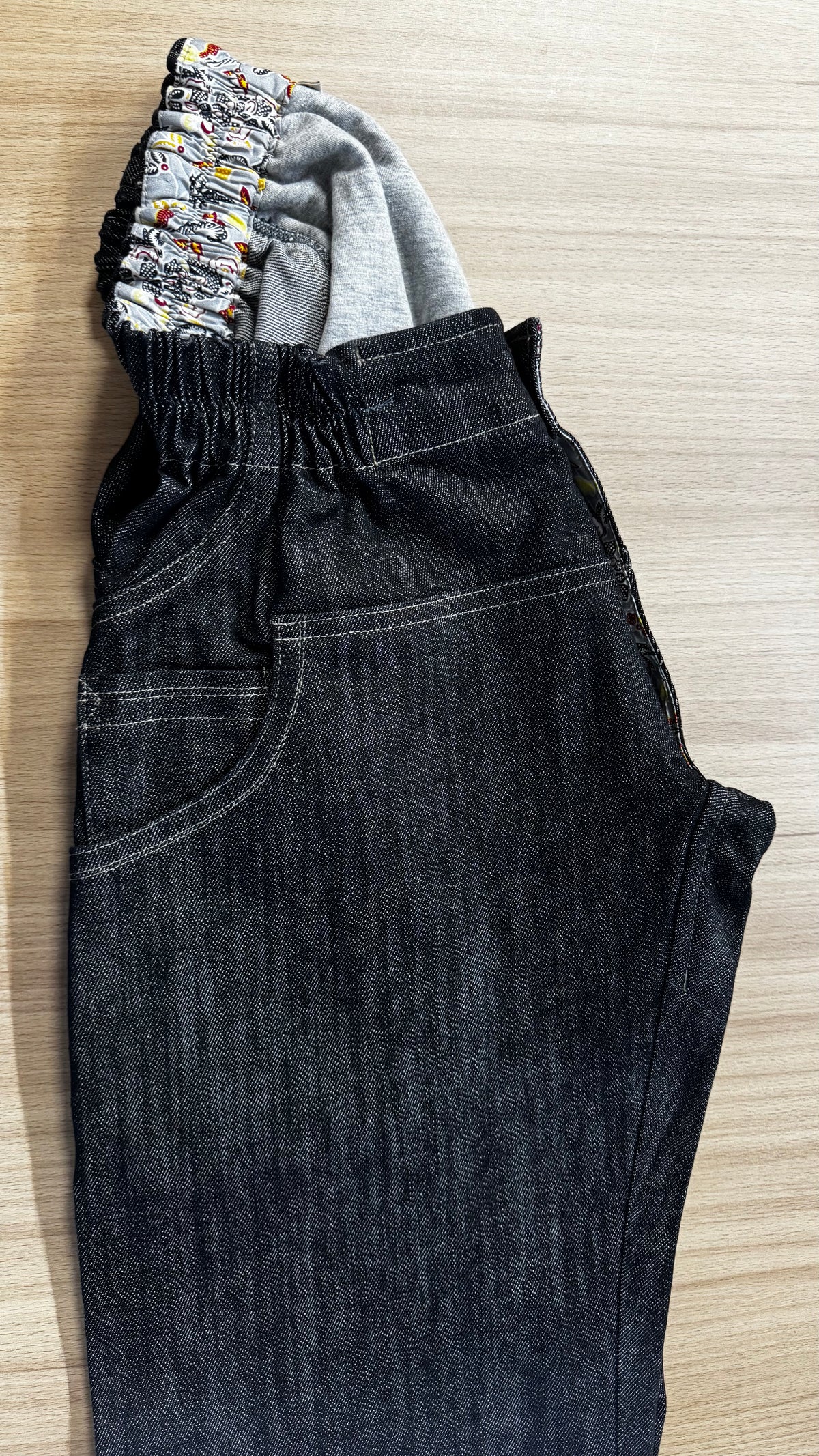 Léo jean noir taille 44-46