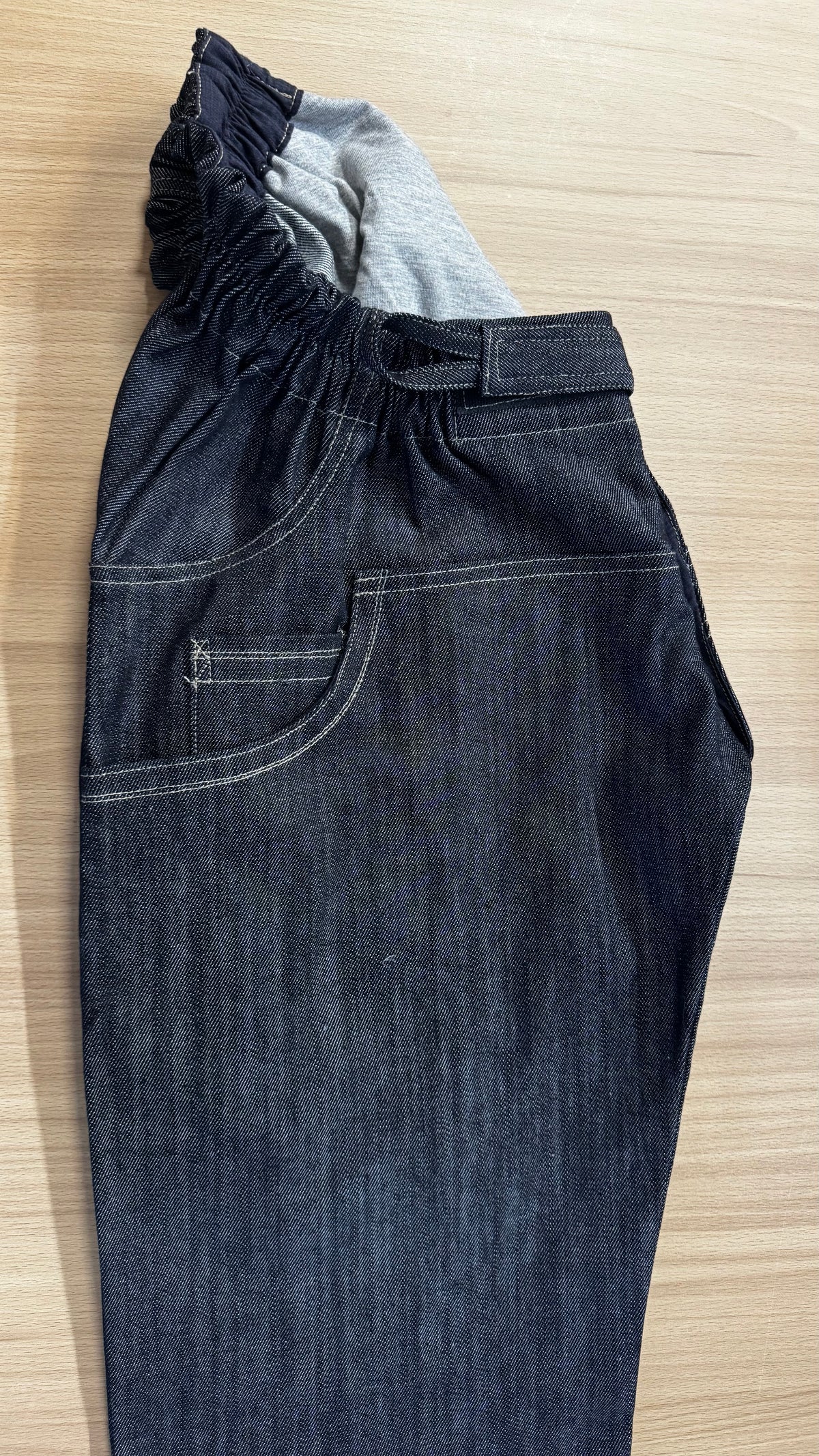 Léo jean bleu foncé taille 44-46