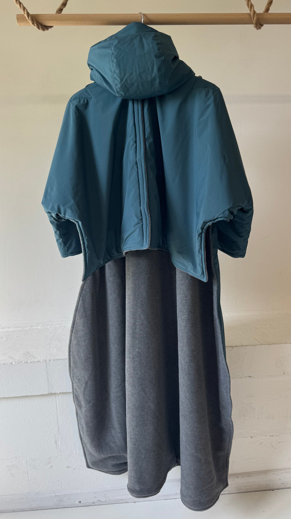 Manteau bigmantô têtière bleu canard doublé polaire gise taille 10/12ans