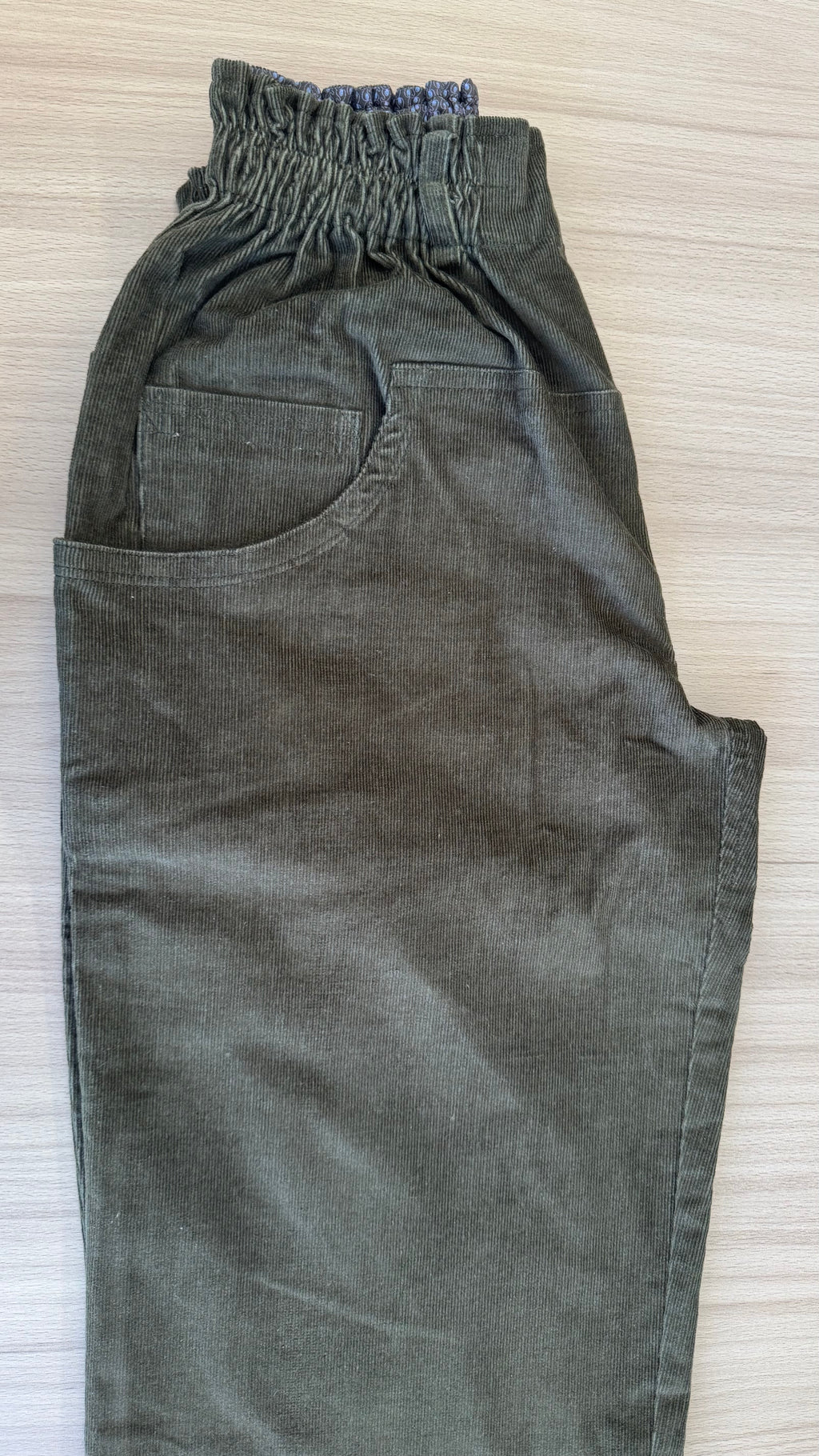 Basic debout velours milleraies kaki Taille 42