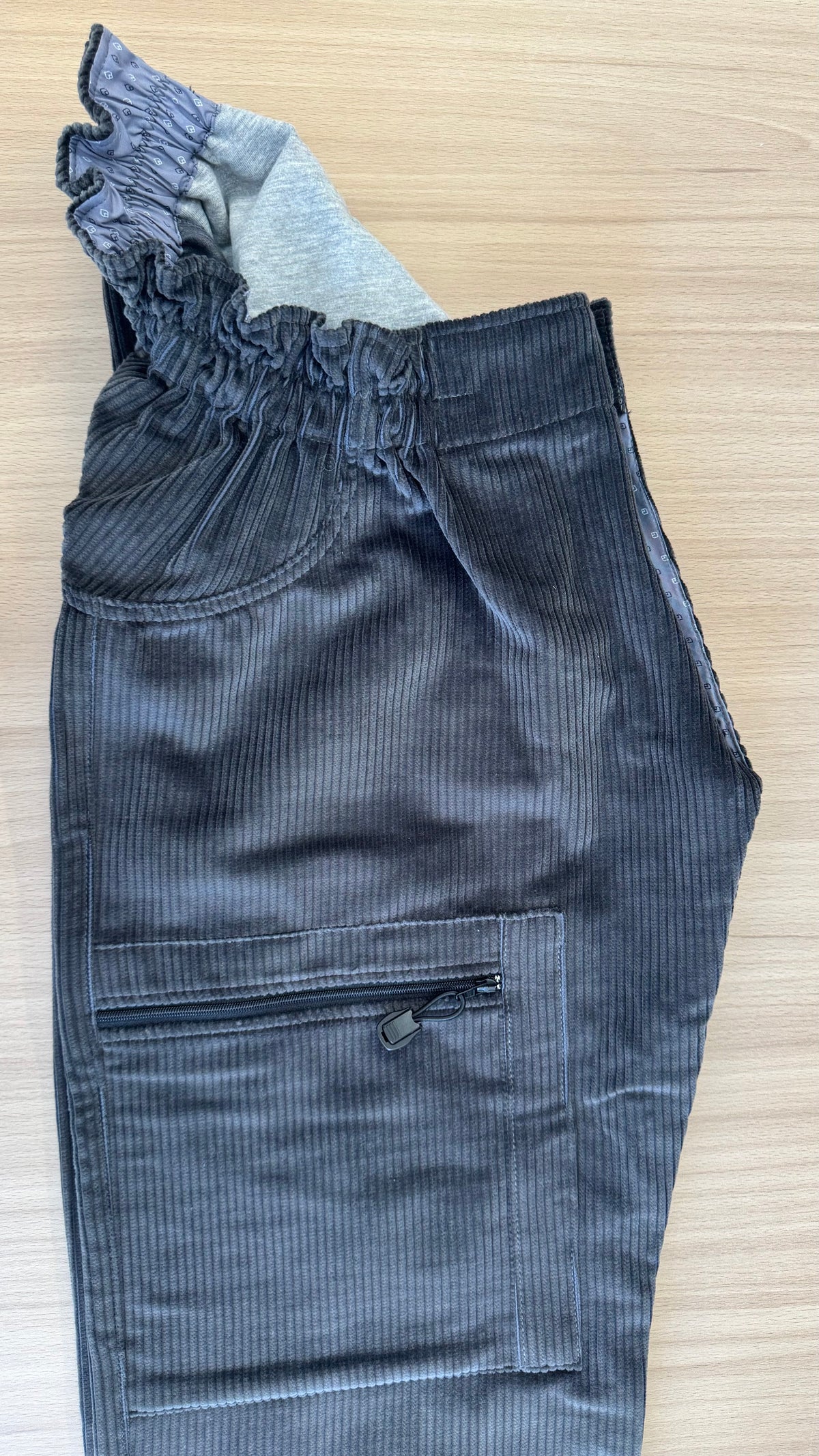 Vel'poch velours côtelé gris foncé Taille 44-46