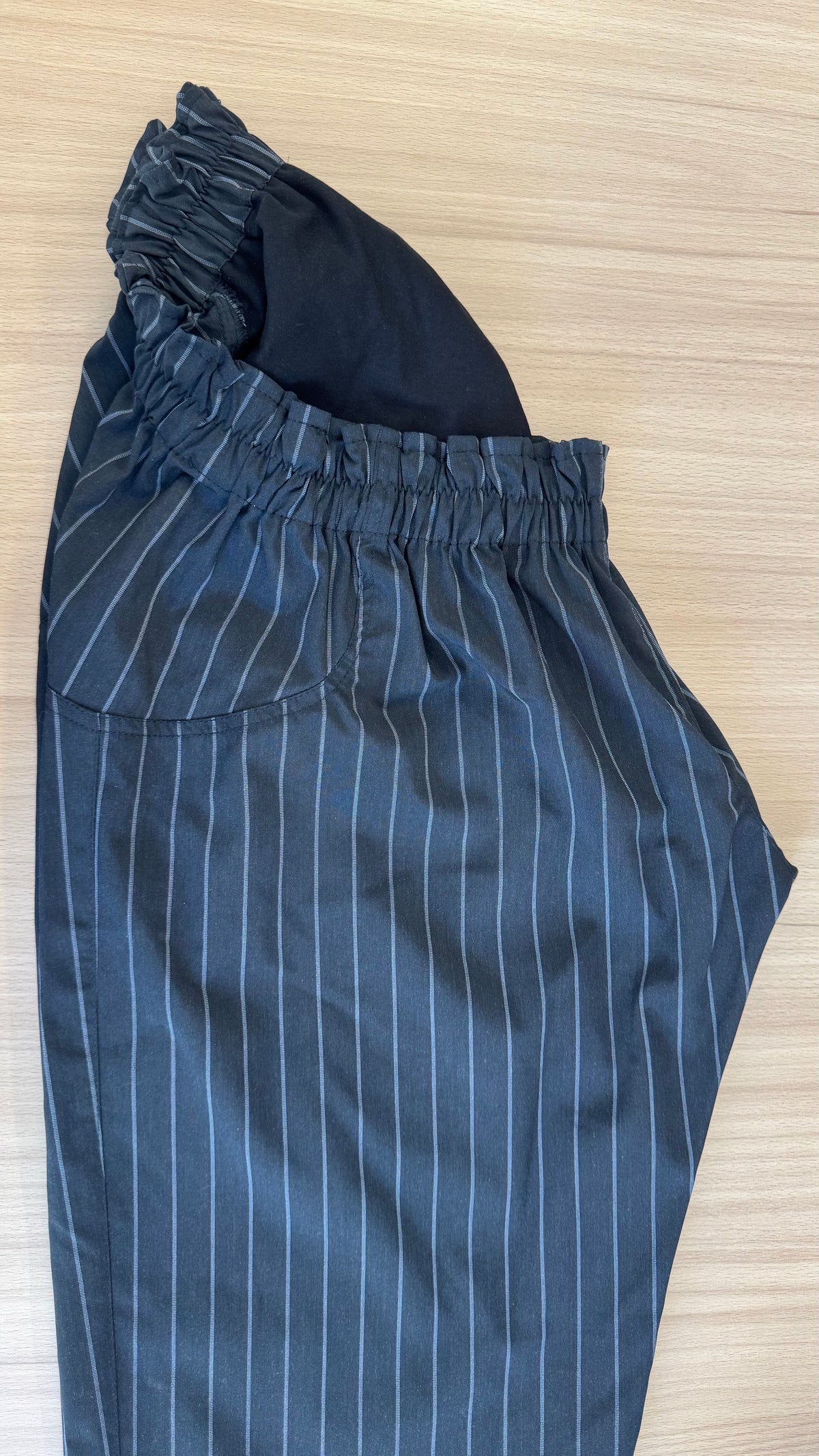 Basic polyester noir à rayures grises taille 52-54