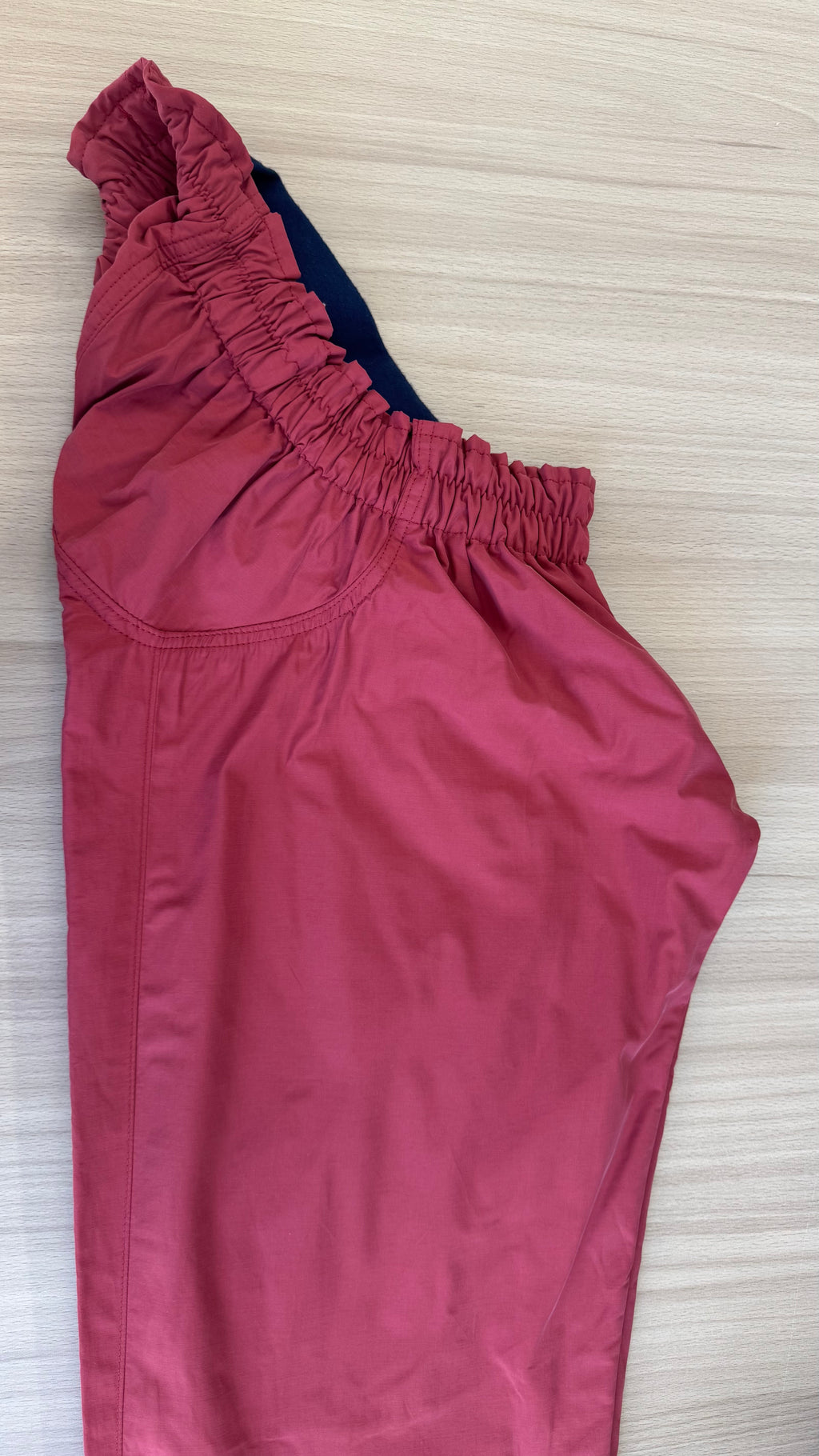 Basic microfibre rouge taille 40-42