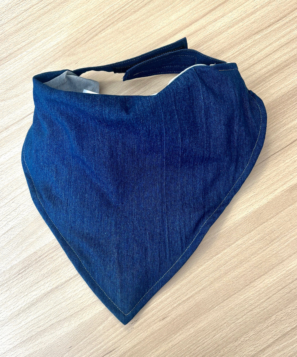 Bavoir Bandana Jean